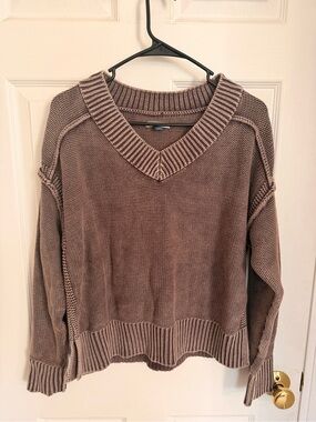 American Eagle Outfitters Mauve-Brown V-Neck Knit Sweater